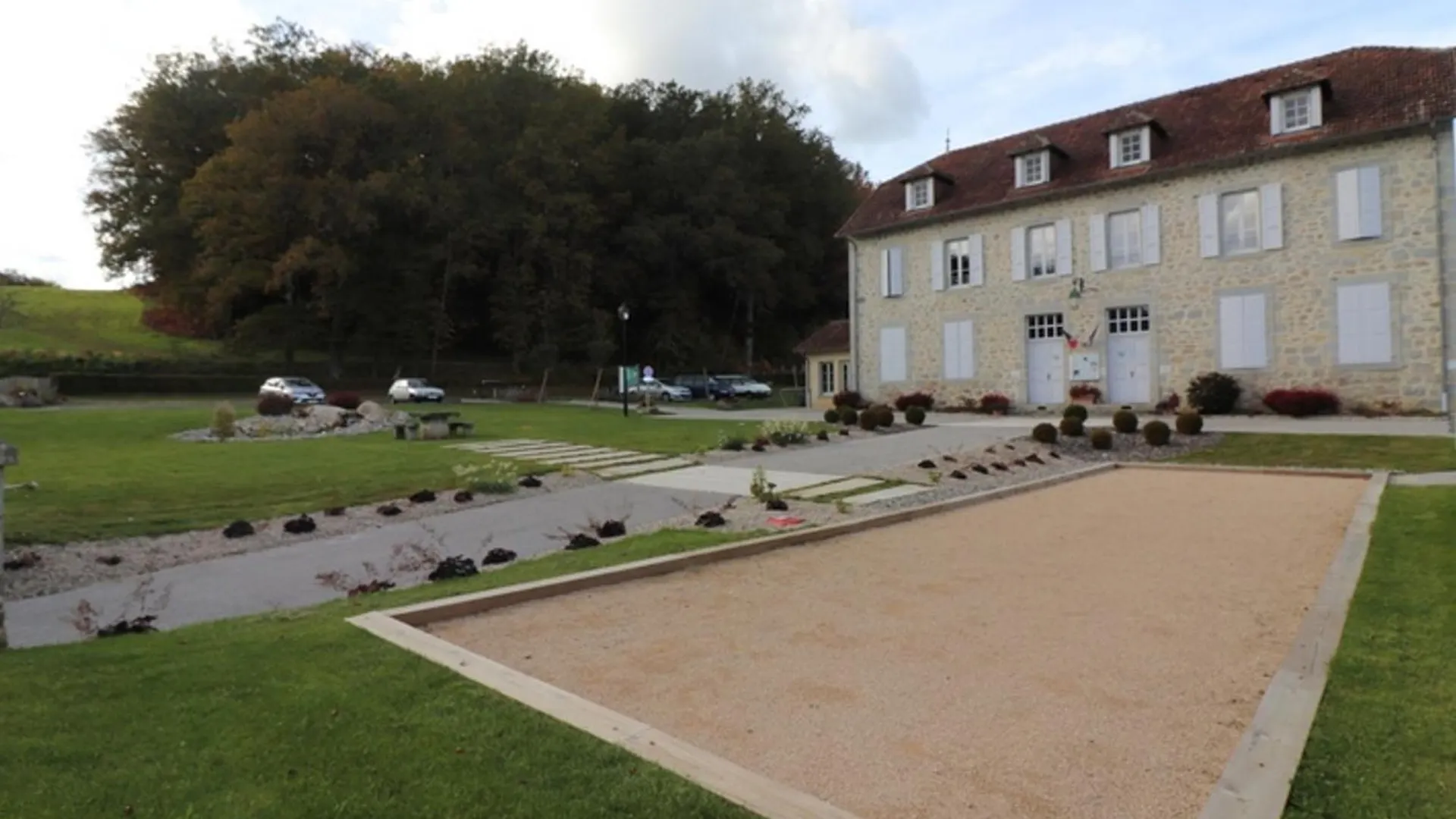 Holiday home Gite Renove Pres Du Lac De Saint-Etienne Cantales, 4 Pers, Tout Equipe Avec Jardin, Tv, Wifi Et Plus ! - Fr-1-742-400