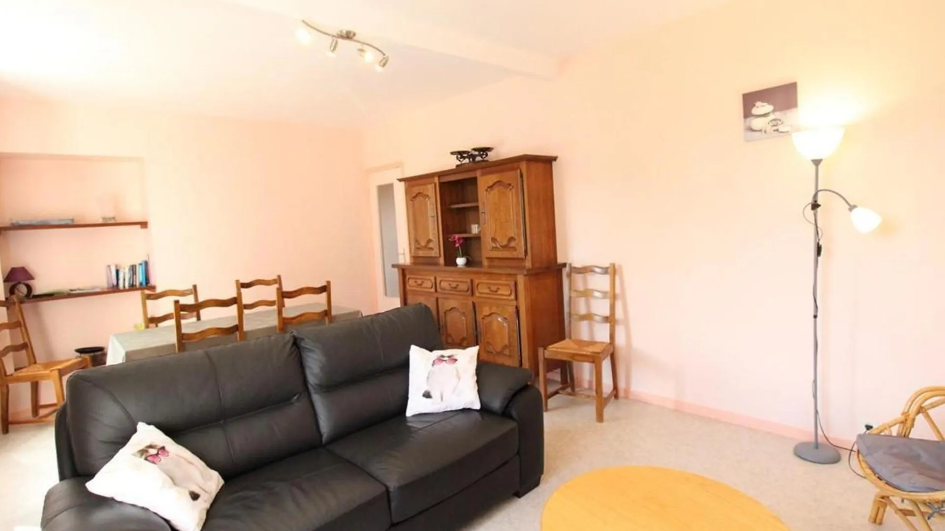 Gite Renove Pres Du Lac De Saint-Etienne Cantales, 4 Pers, Tout Equipe Avec Jardin, Tv, Wifi Et Plus ! - Fr-1-742-400 France